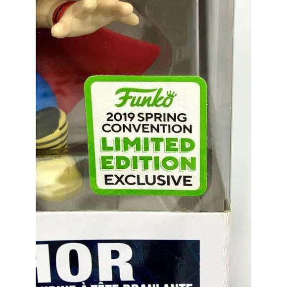 Funko Pop! Marvel: Thor 438 Exclusive Vaulted Figure W/Box damaged & Protector - Picture 8 of 16
